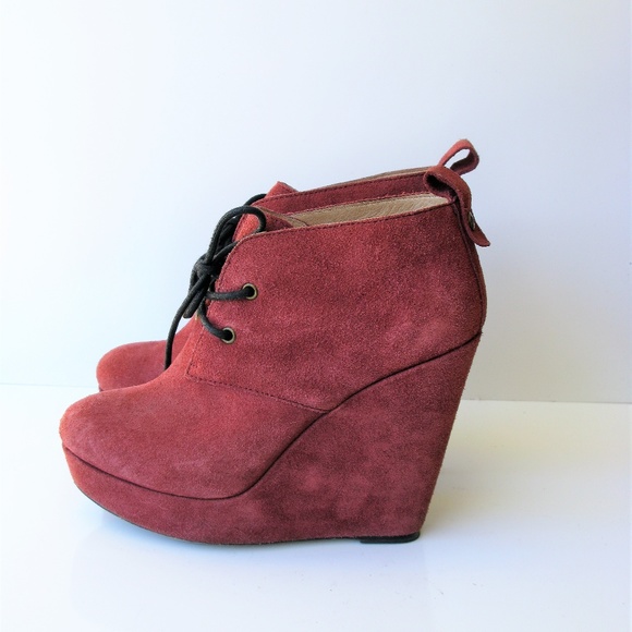 Koolaburra Katelyn Desert Wedge Ankle Bootie 8 - Picture 5 of 8